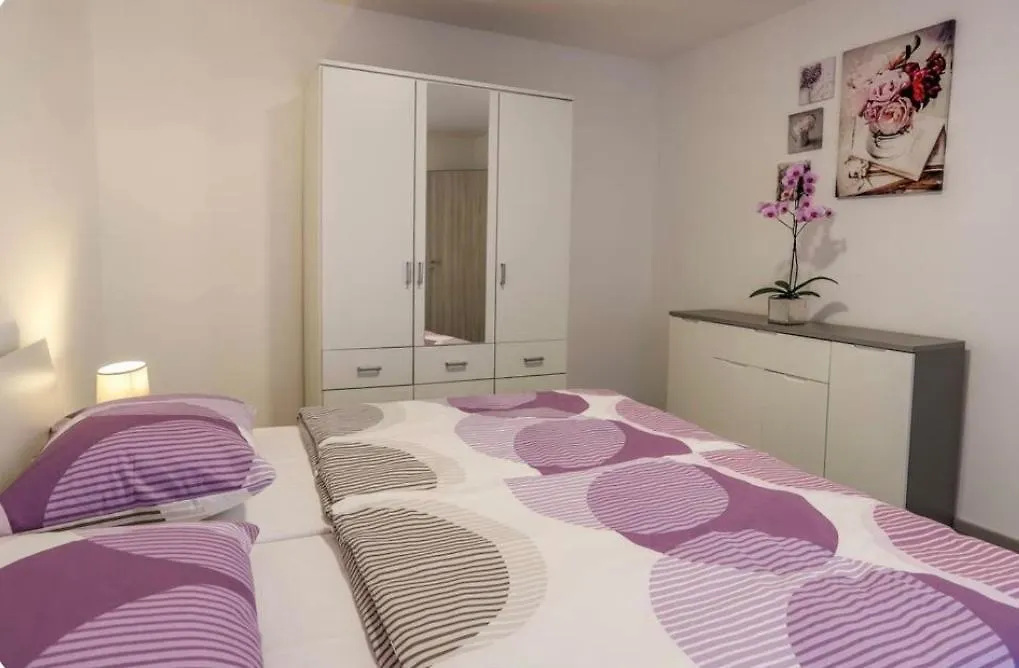 Apartment Rose Πούλα