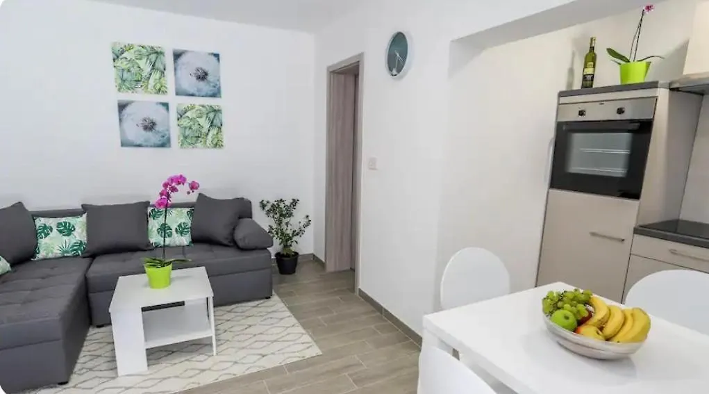 Apartment Rose Πούλα Κροατία
